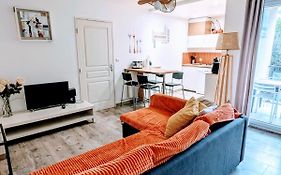 F2, garage, terrasse, Wifi proche mairie/gare/Richter